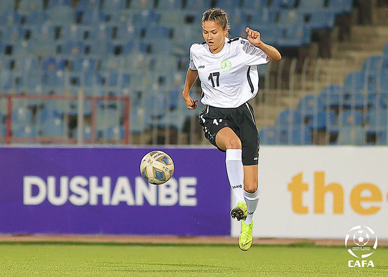 Türkmen futbolçy gyzlar CAFA-2022 çemionatynda Täjigistanyň topary bilen deň oýnady